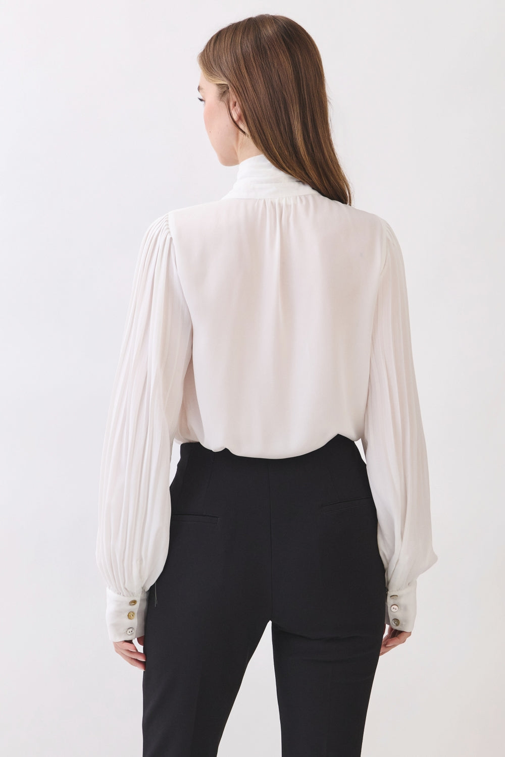RT167_WHITE