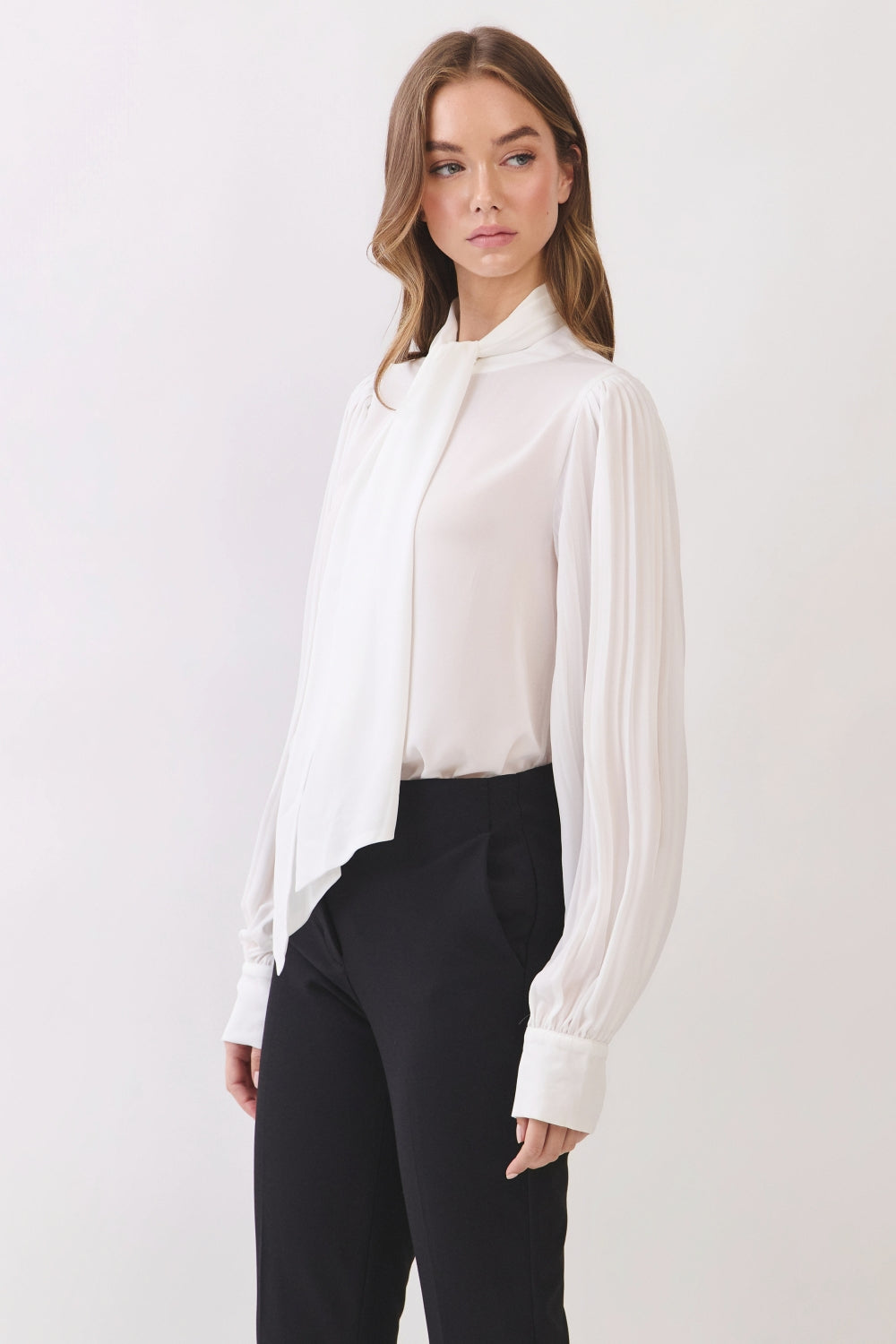 RT167_WHITE