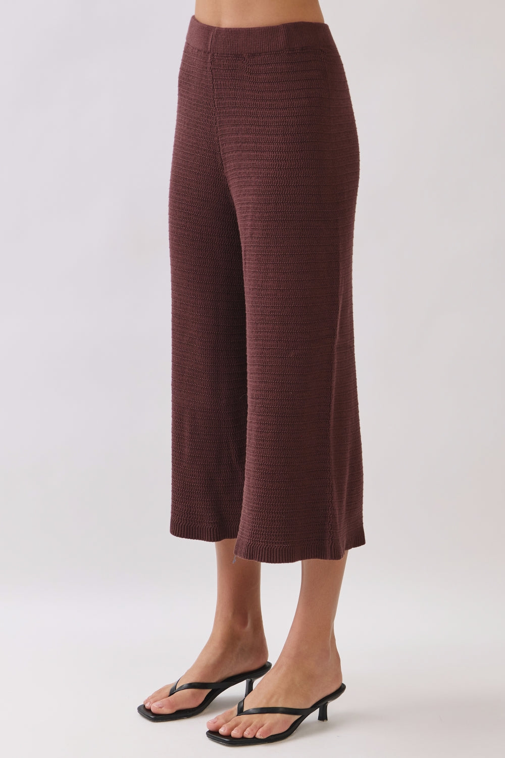 RST223_BROWN