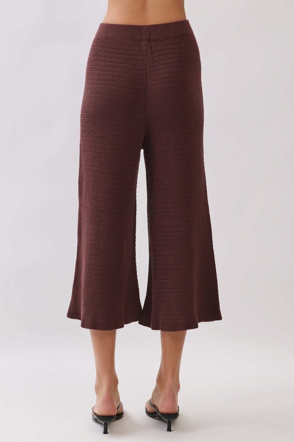 RST223_BROWN