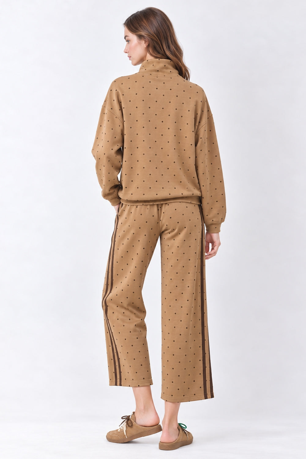 RP188_TAUPE POLKA