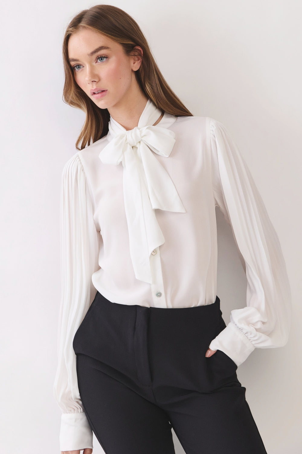 RT167_WHITE