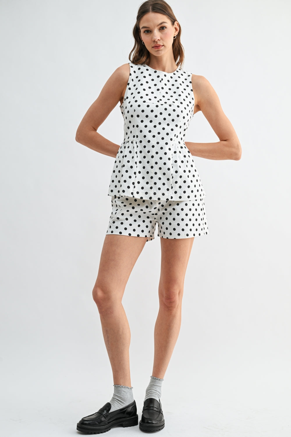 RT203_WHITE BLACK POLKA