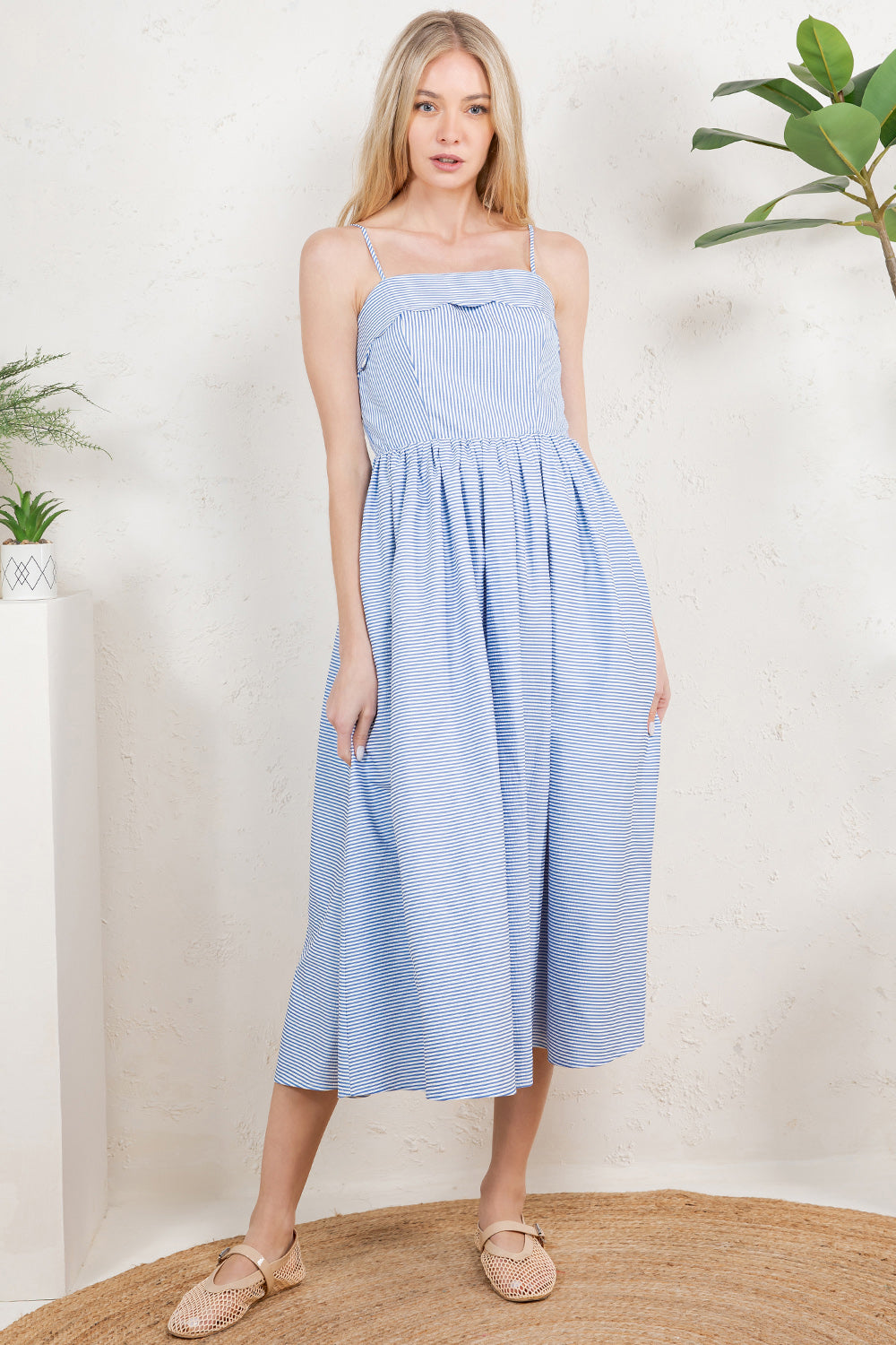 RD192 - Seersucker Scallop Midi Dress