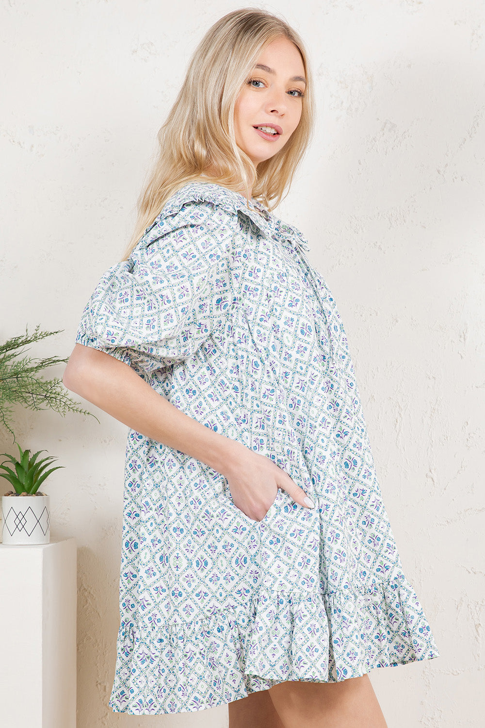 Vintage Ruffle - Collar Smock Mini Dress RD218