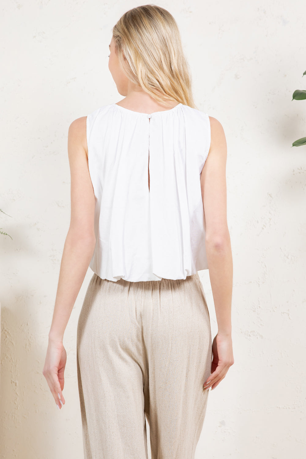 RT154 - Bubble Hem Top