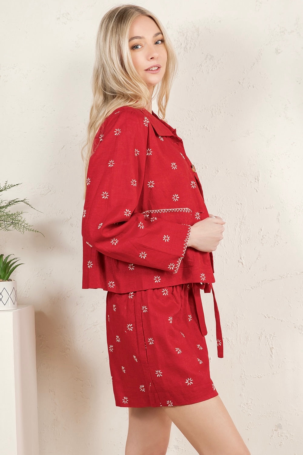 Red Patterned Cropped Button-Down Jacket RT142