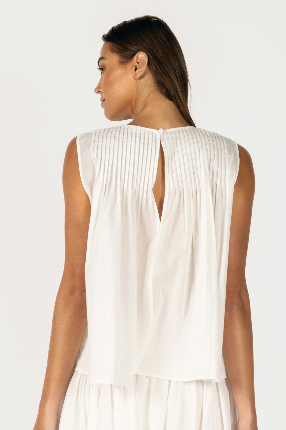 RT187_WHITE