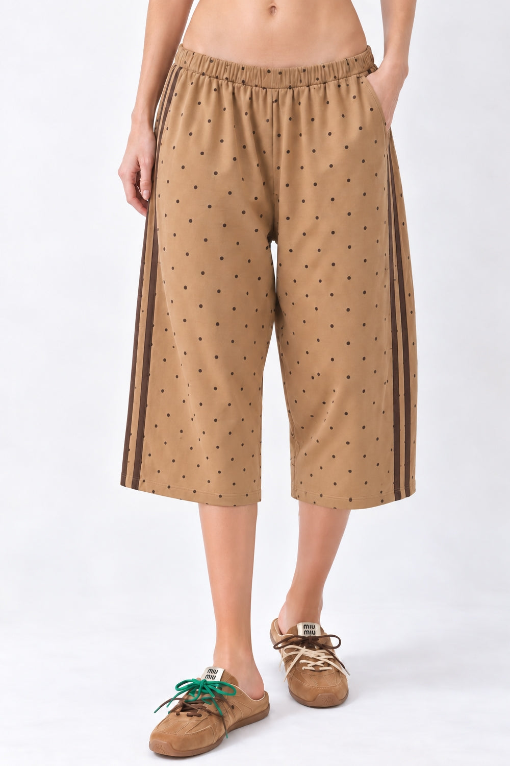 RP188_TAUPE POLKA