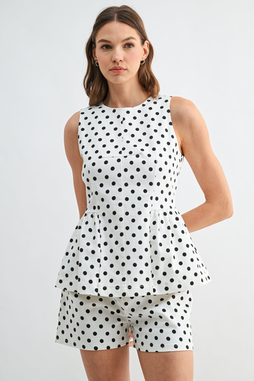 RT203_WHITE BLACK POLKA